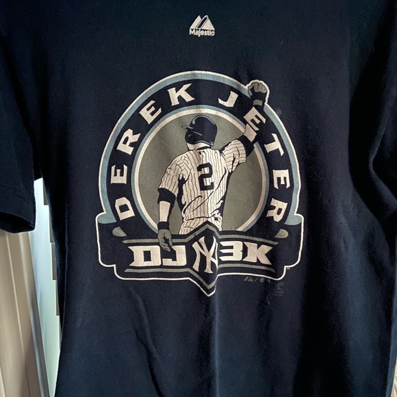 Derek Jeter Shirt - Picture 3 of 3